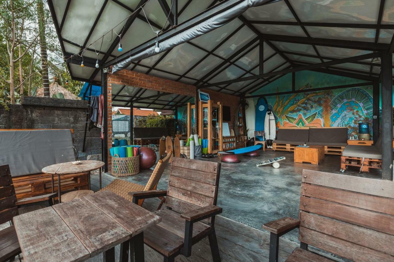 Big Brother Surf Inn Canggu  Exterior photo